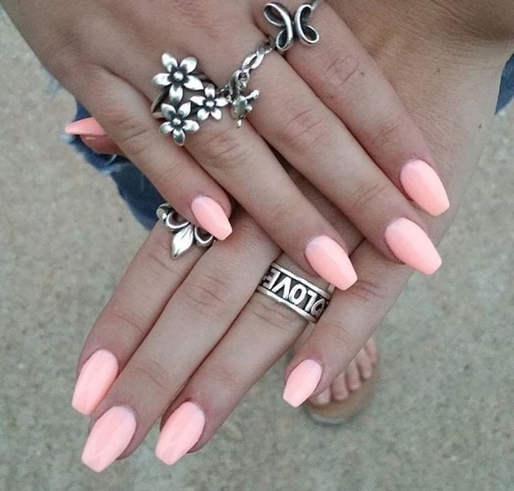Acrylic Nail Colors For Summer
 Bright pink coffin shaped nails for summer