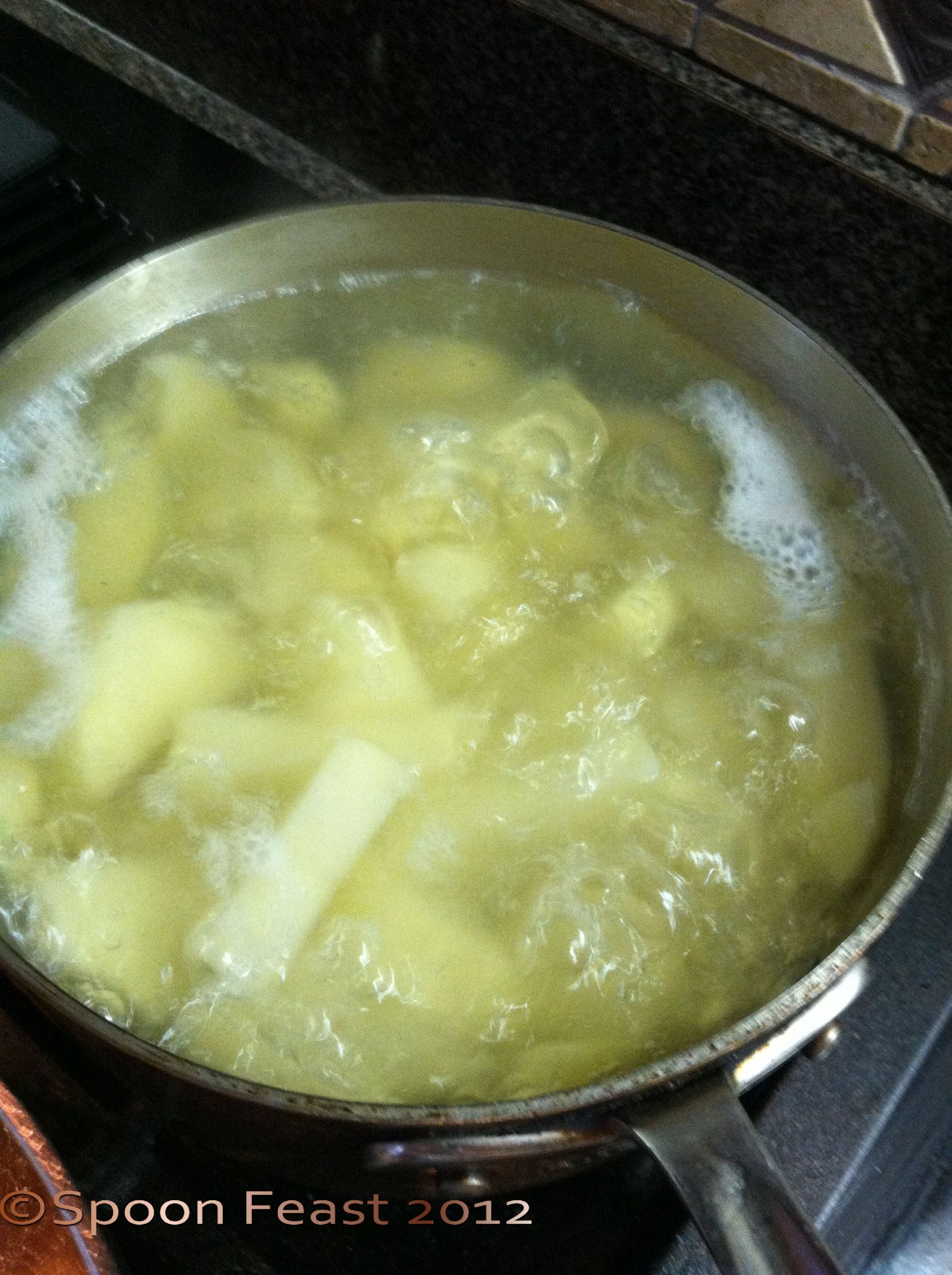Boiling Potatoes For Mashed Potatoes
 How to Boil Potatoes for Making Mashed Potatoes