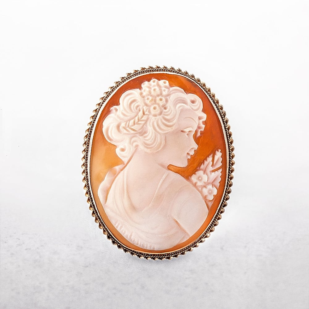 Cameo Brooches
 9ct gold vintage cameo brooch