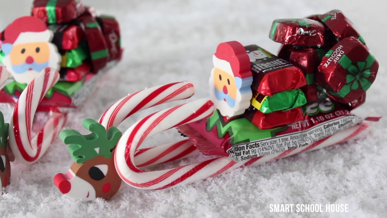 Christmas Candy Sleigh
 How to Make a Candy Sleigh