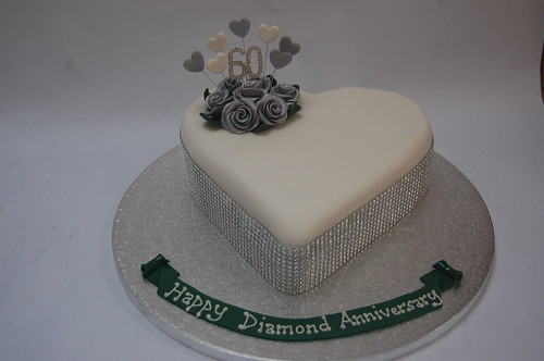 Diamond Wedding Cakes
 Diamond Wedding Heart Cake – Beautiful Birthday Cakes