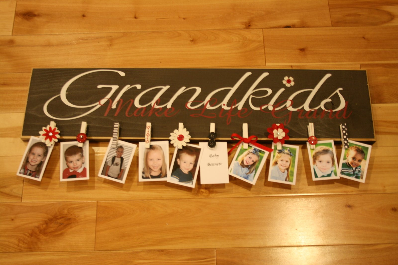 DIY Grandparent Gifts
 8 of my favorite Gift Ideas for Grandma for Mothers Day