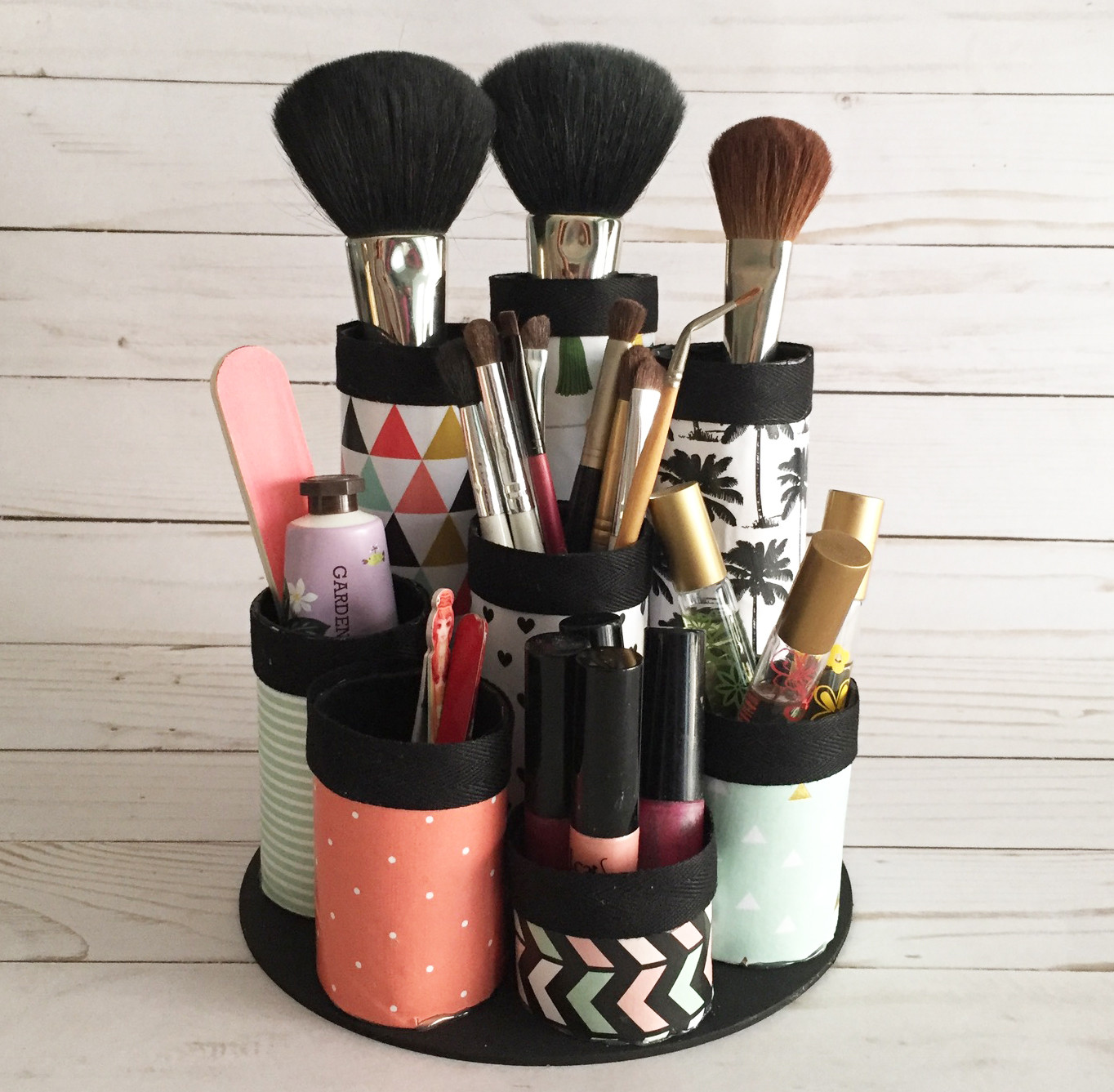 DIY Makeup Organizer Ideas Pinterest
 Makeup Organizers And Storage Ideas For Makeup Junkies