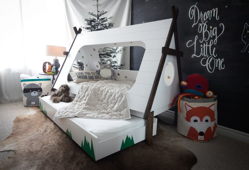 DIY Toddler Bed Tent
 DIY Toddler Bed in Shape of a Tent – Kids TeePee Trundle