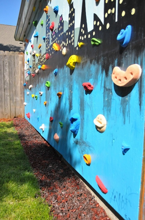 DIY Toddler Climbing Wall
 DIY Backyard Climbing Wall