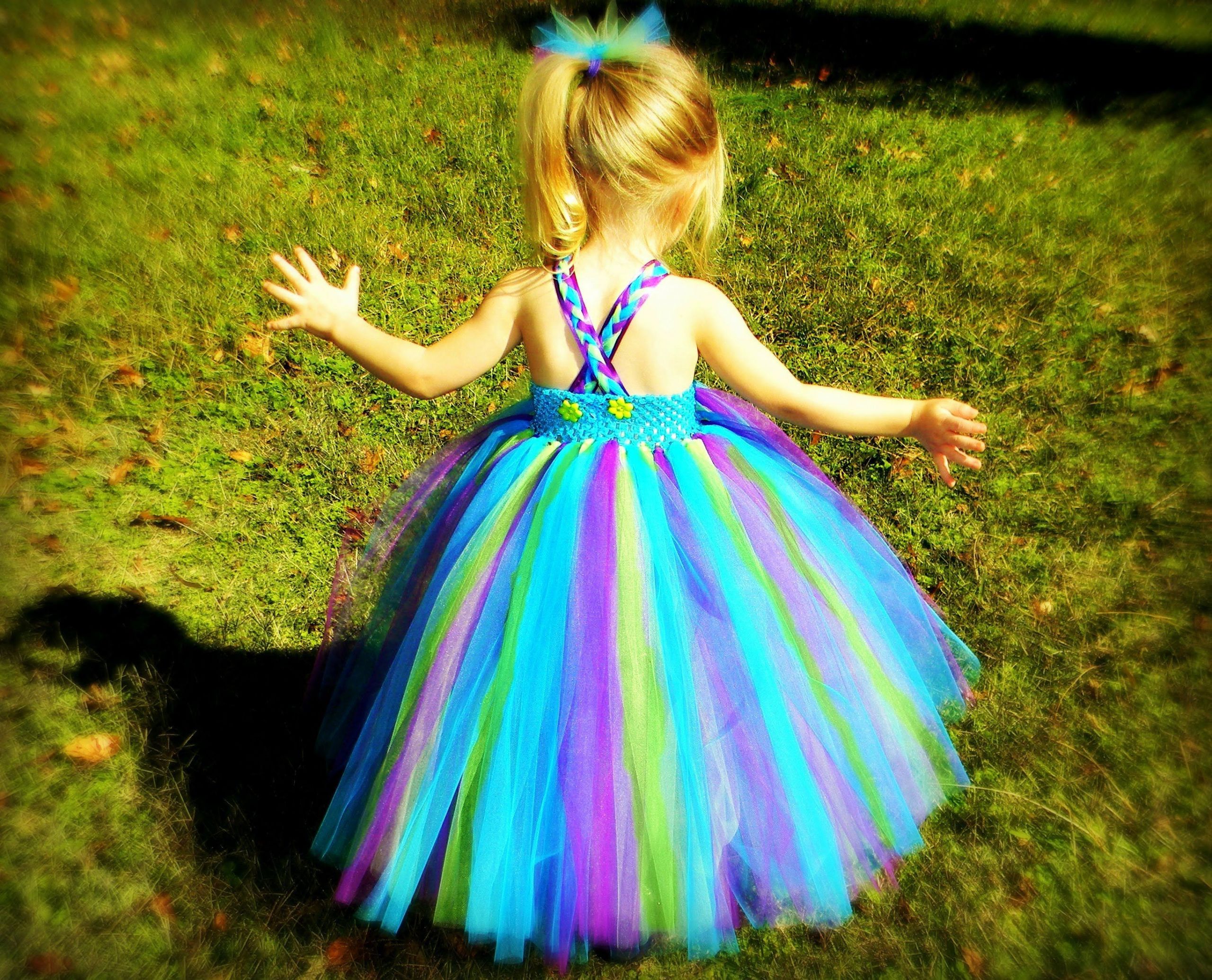 DIY Tulle Toddler Dress
 How to Put Straps on Tutu Dresses love the braided cross