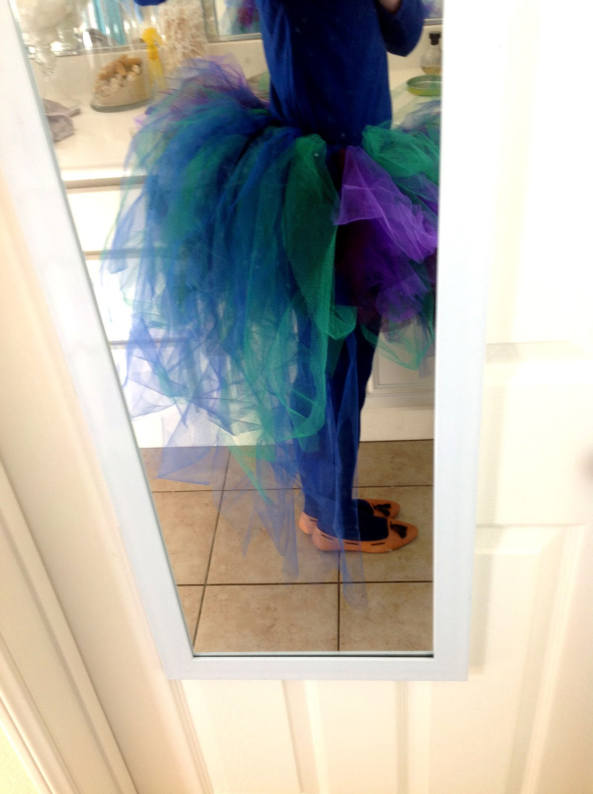 DIY Tutu Adult
 how i keep sane Witch Costume Adult Tutu Tutorial