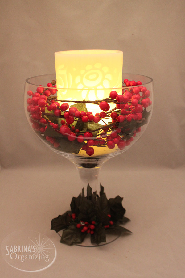 Easy DIY Christmas Centerpieces
 How to make an Easy DIY Holiday Centerpiece for all