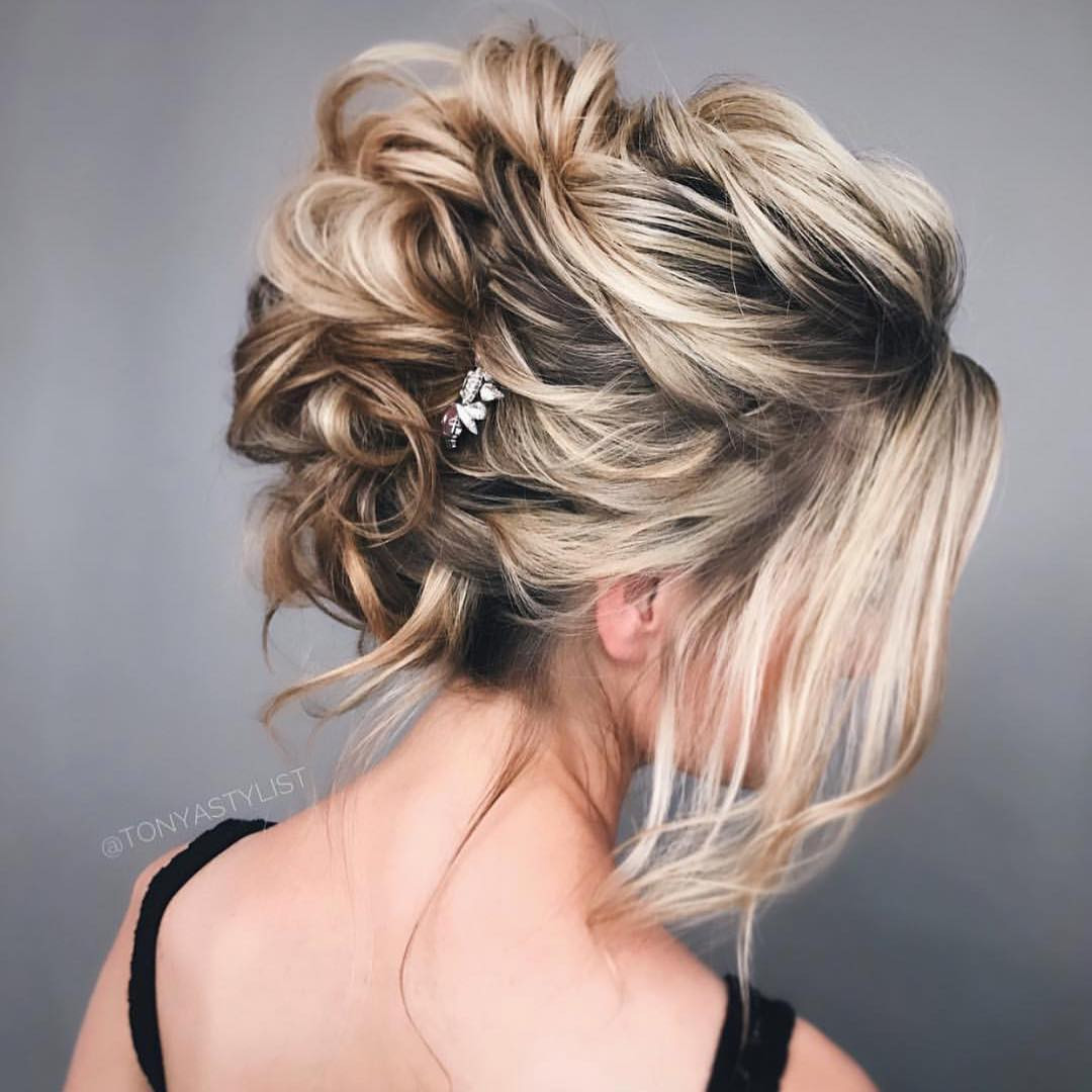 Hairstyle Updos Prom
 10 New Prom Updo Hair Styles 2020 Gorgeously Creative