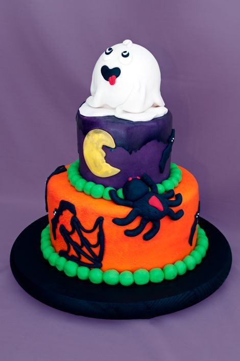 Halloween Birthday Cakes For Kids
 2277 best images about Let Them Eat Cake on Pinterest