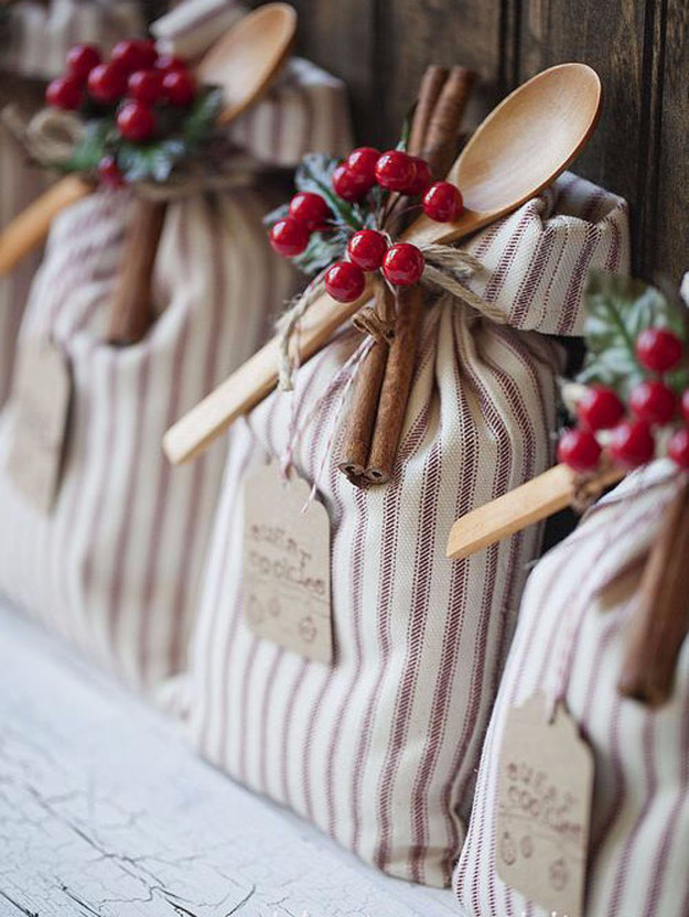 Holiday Gift Ideas For Office Staff
 35 DIY Gifts for The fice
