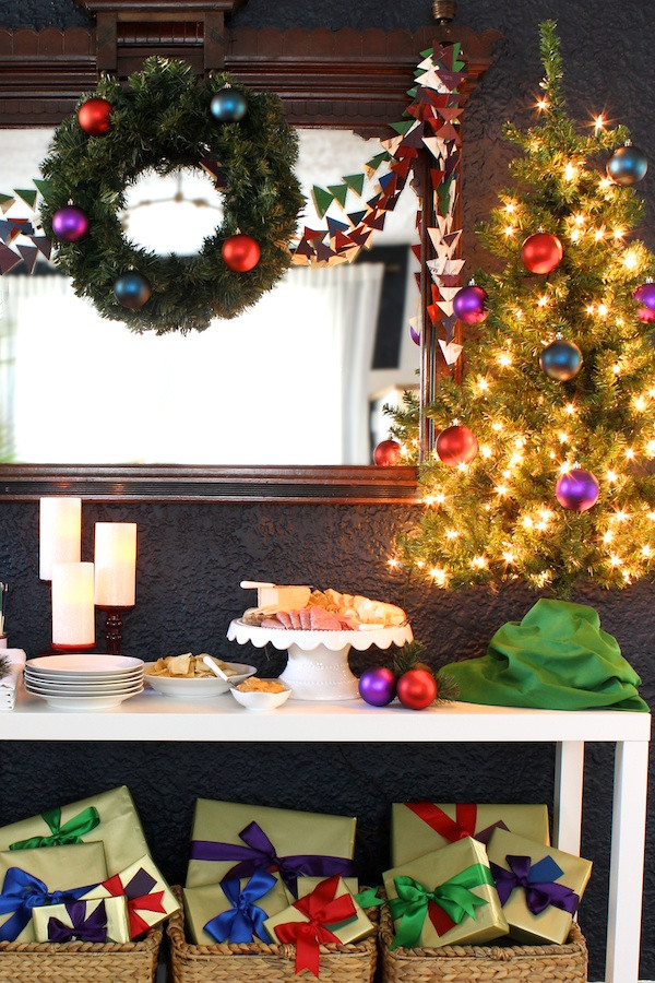 Holiday Party Decorating Ideas
 Christmas Party Decorations A Gorgeous Holiday Table