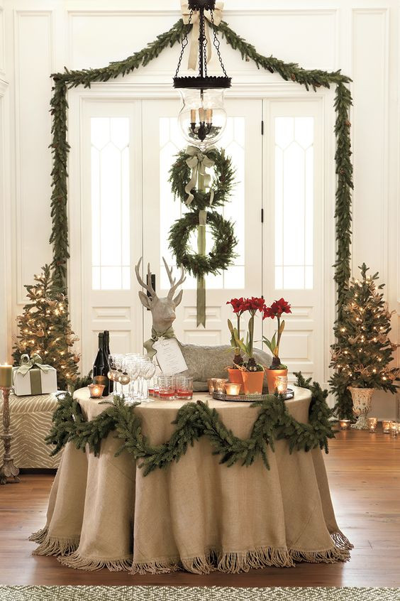 Holiday Party Decorating Ideas
 How to Make Your Space Elegant During The Christmas Party