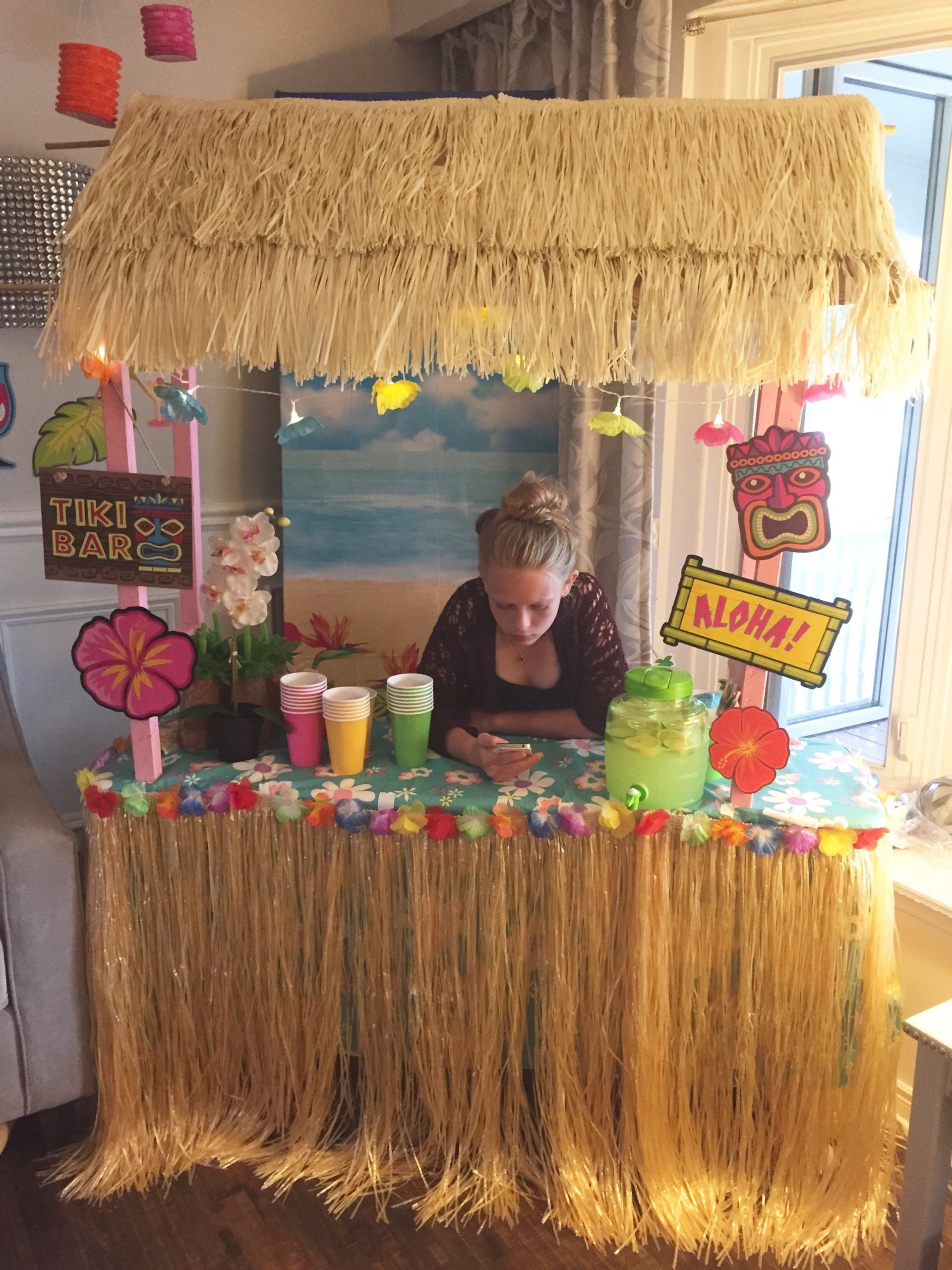 Inexpensive DIY Luau Party Decorations
 DIY Tiki Bar a purdy little house