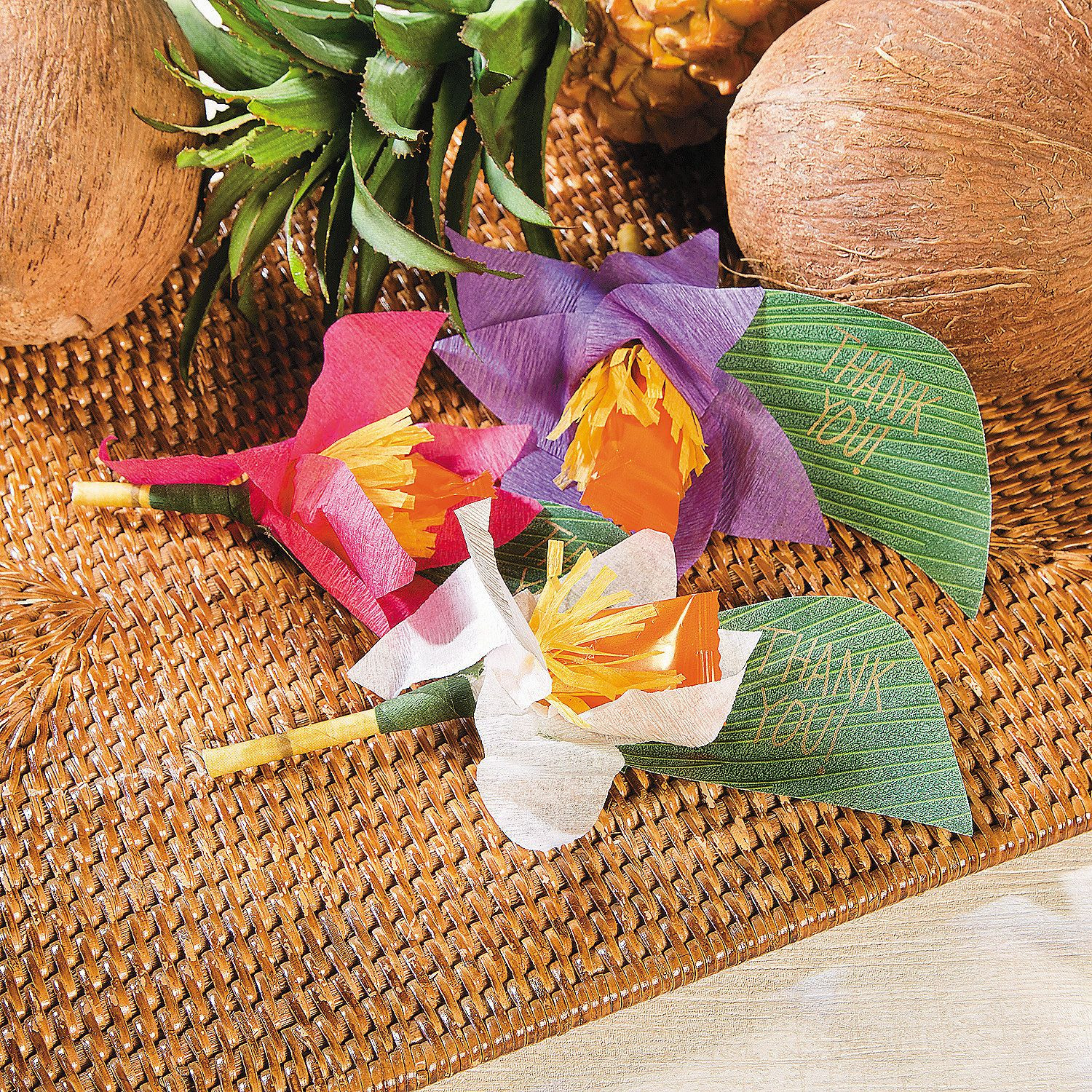 Inexpensive DIY Luau Party Decorations
 Paradise Safari Flower Favor Idea