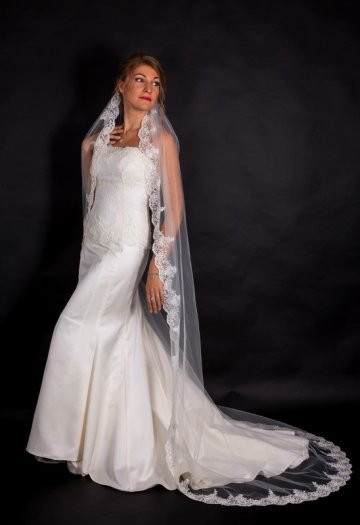 Ivory Wedding Veils For Sale
 Ivory Color Full Length Wedding Veil With Beautiful