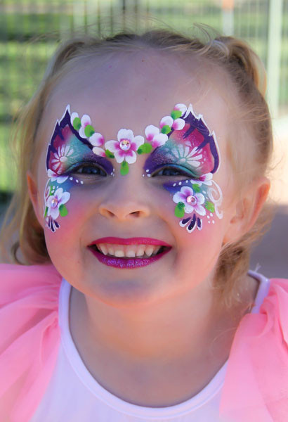 Kids Party Face Painting
 Kids Party Entertainment – Ruby Rainbow