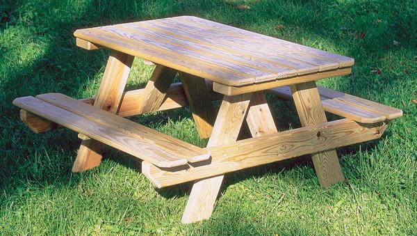 Kids Wooden Picnic Table
 Diy kids picnic table from pallet wood