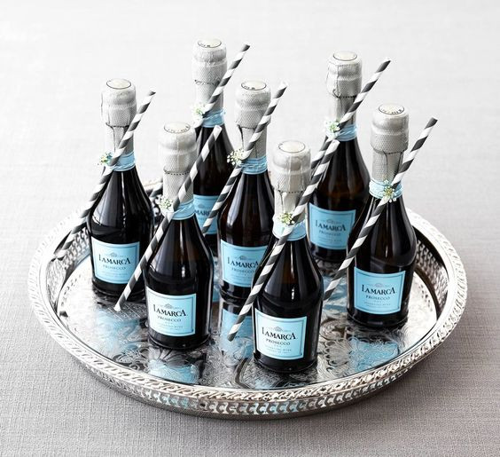 Mini Champagne Bottles Wedding Favors
 Where to Find Mini Champagne Bottle Wedding Favors