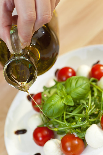 Salad Dressings With Olive Oil
 Olive Oil Salad Dressing Recipe