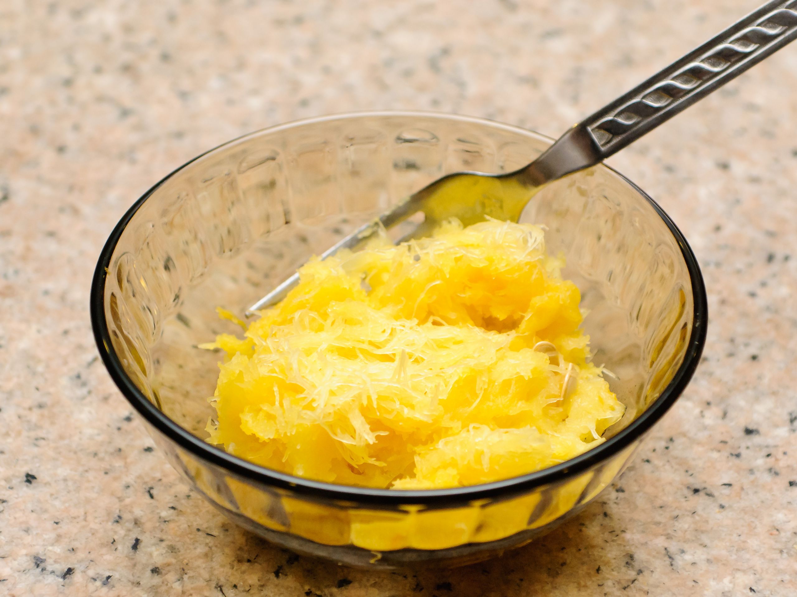 Spaghetti Squash Microwave Whole
 How to Cook Spaghetti Squash in Microwave with