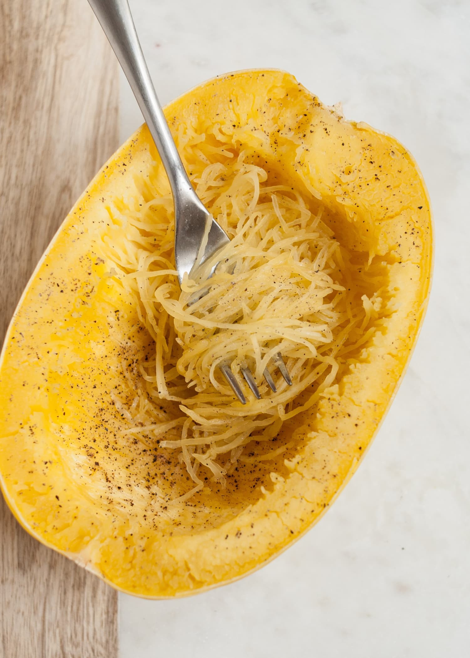 Spaghetti Squash Microwave Whole
 How To Cook Spaghetti Squash in the Microwave