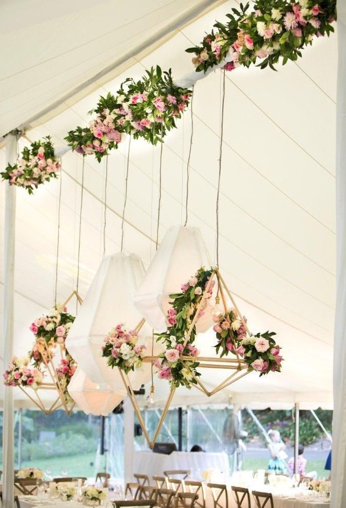 Wedding Flowers Decoration
 Hanging Wedding Flowers The Biggest Boldest Floral Trend