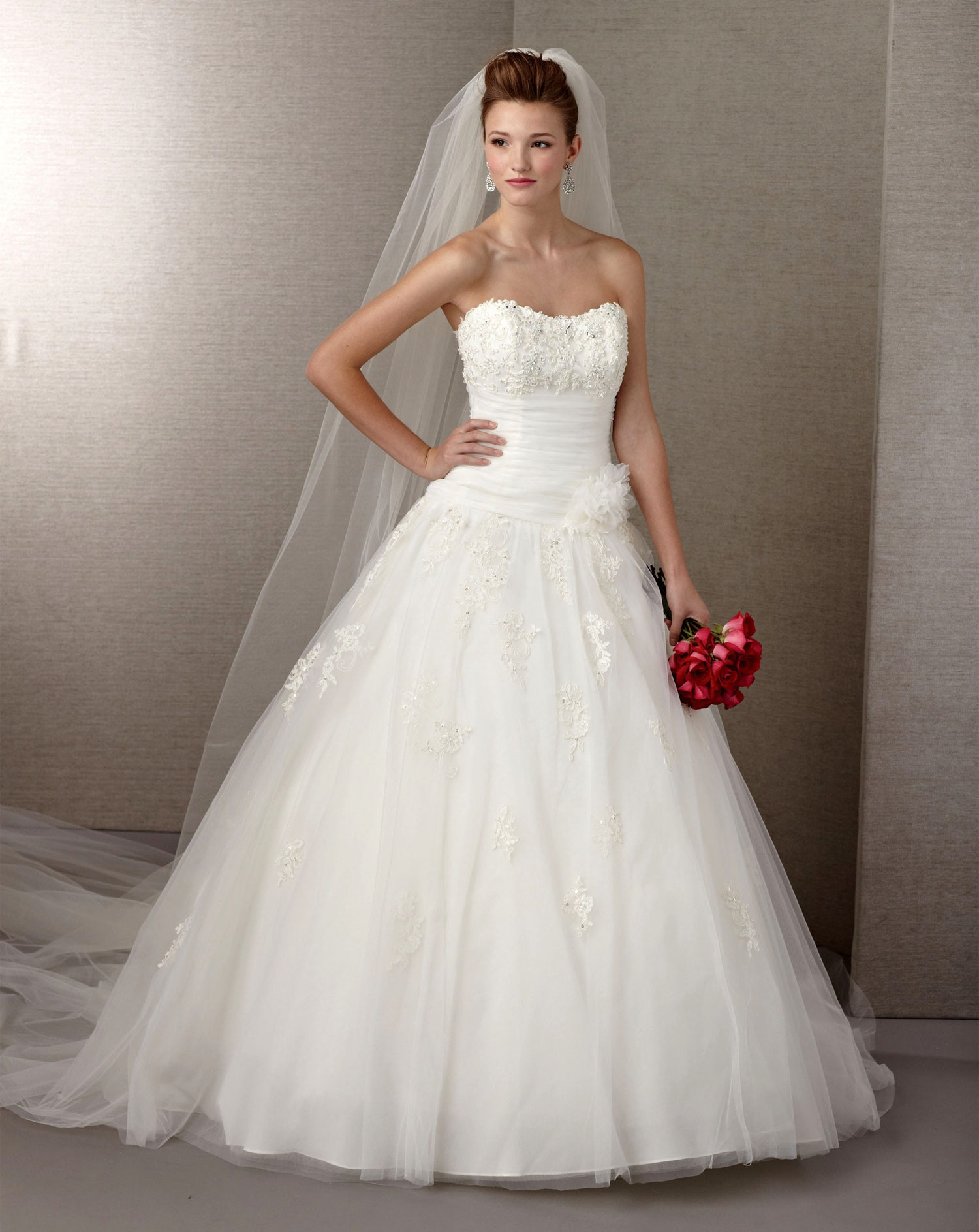 Wedding Gowns Under $100
 21 Gorgeous Wedding Dresses From $100 to $1 000