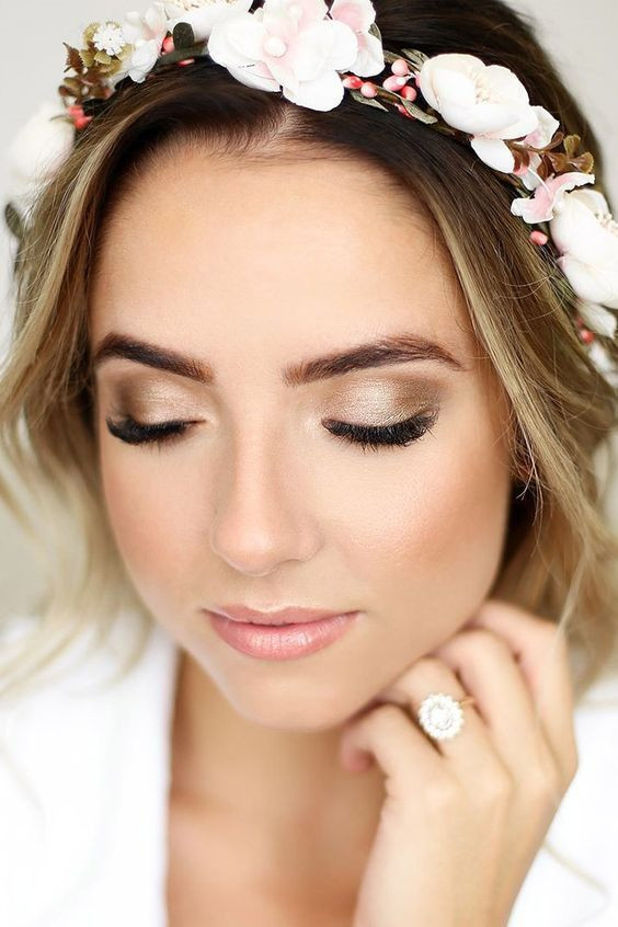 Wedding Makeup Looks 2020
 27 Gorgeous Bridal MakeUp Ideas for 2020 ChicWedd