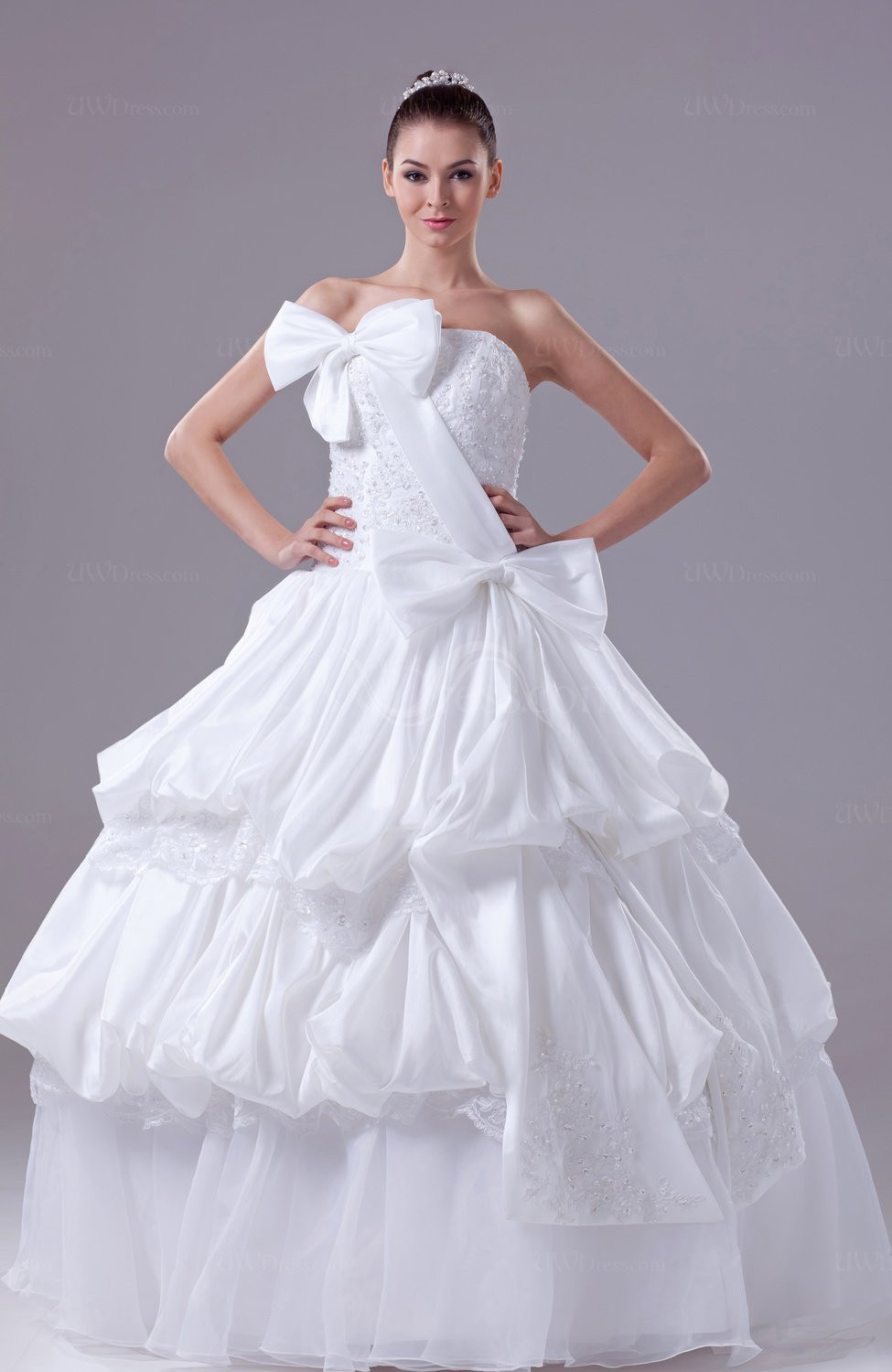 White Ball Gown Wedding Dresses
 White Gorgeous Church Ball Gown Zipper Taffeta Floor