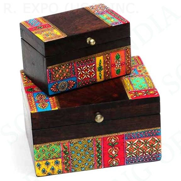 Wood Box Painting Ideas
 Totally love these Hand Painted Wood Set 2 Nesting Boxes