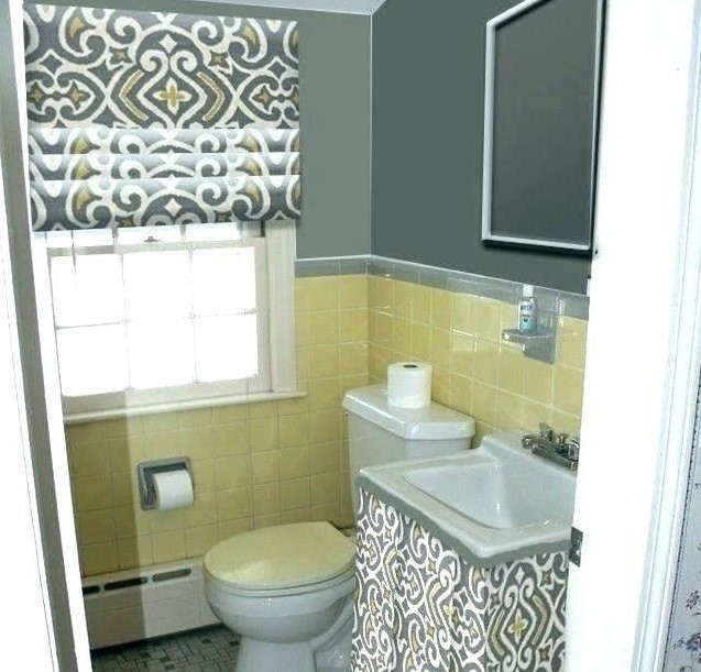 Yellow And Gray Bathroom Decor
 Yellow and Gray Bathroom Decor for Bright and Cheery