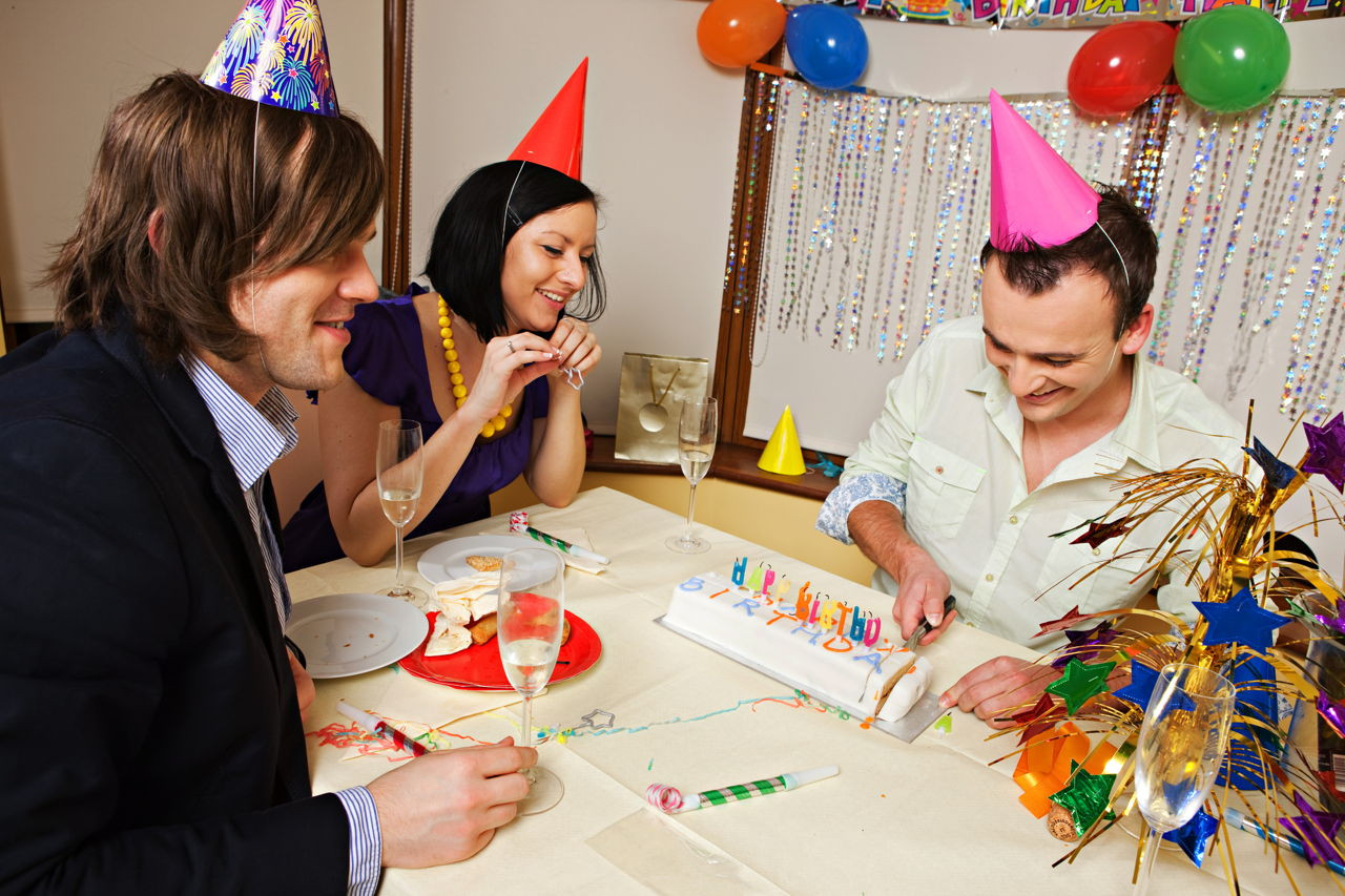 18th Birthday Party Ideas For Guys
 18th Birthday Party Ideas for Guys That are Boisterously
