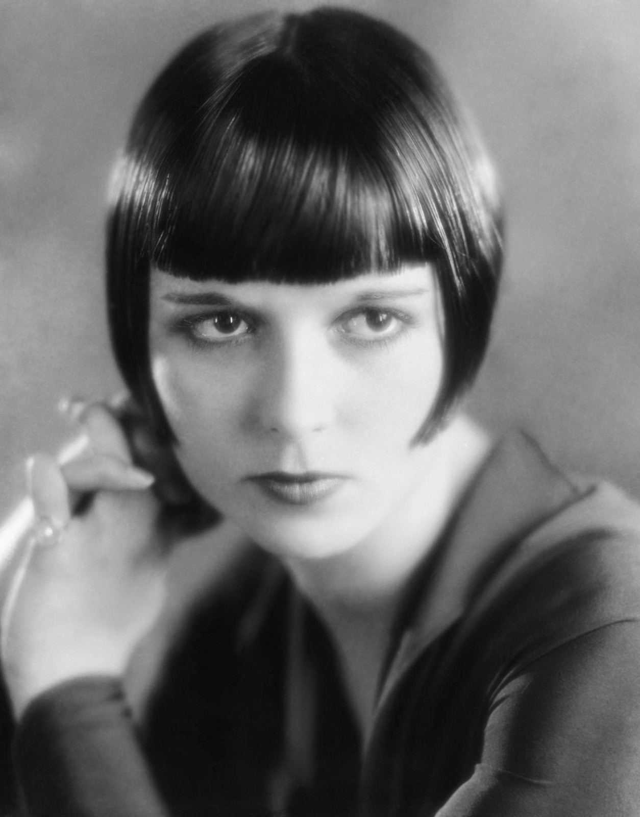 1920S Bob Hairstyles
 The Witchery Vintage How To Get a Modern Day Louise
