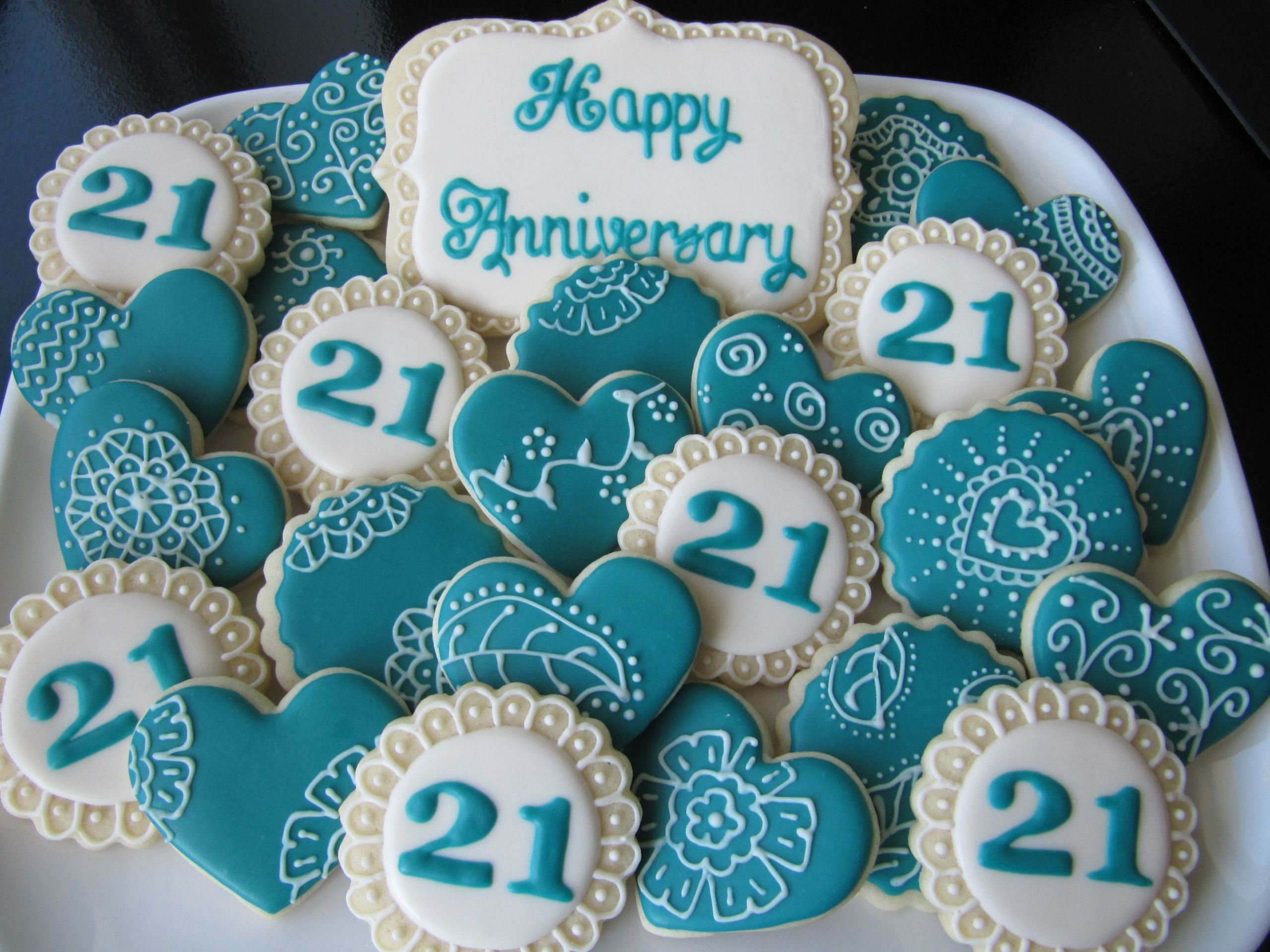 21St Wedding Anniversary Gift Ideas
 21st wedding anniversary sugar cookies