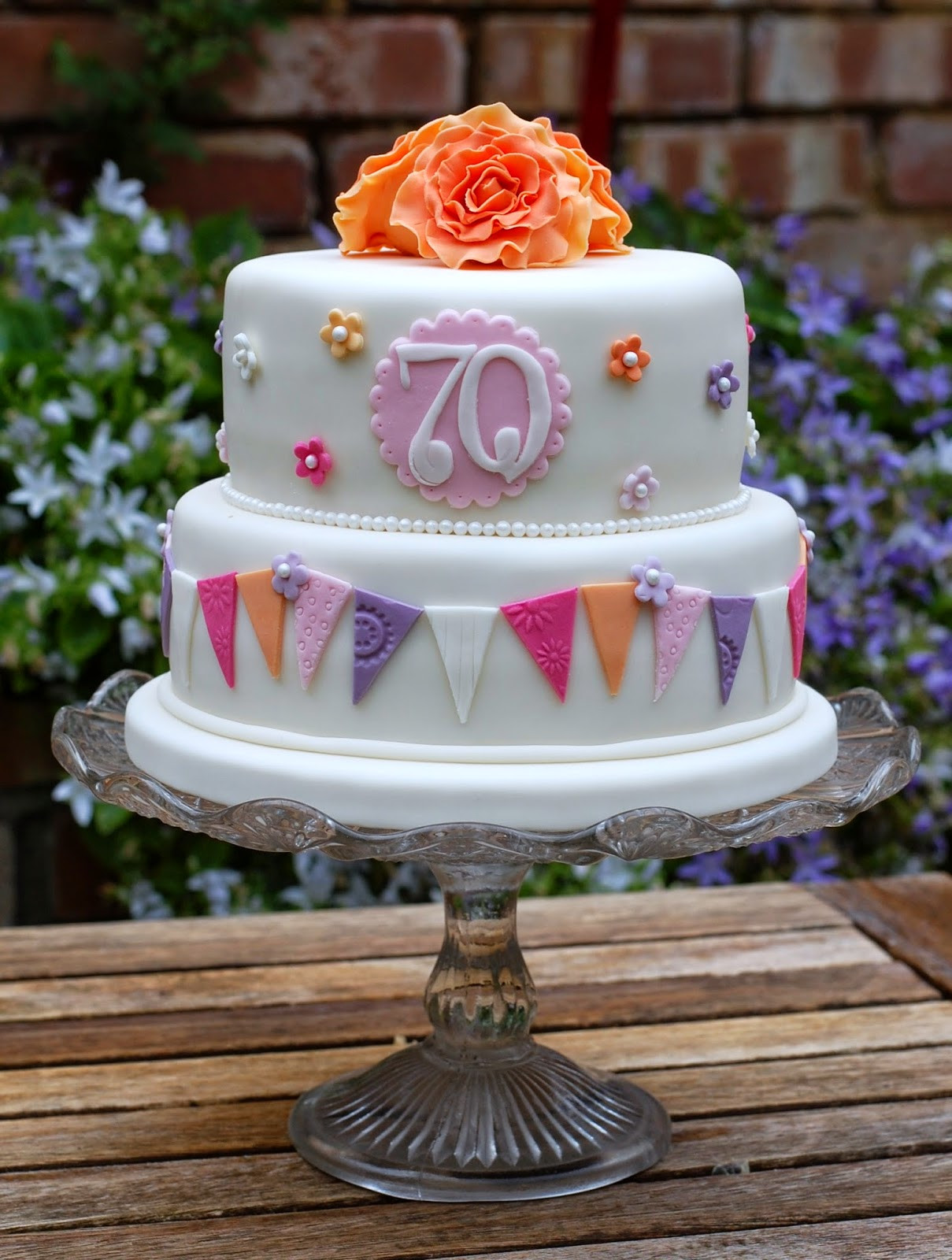 70th Birthday Cake Ideas
 Vanilla Frost Pretty 70th Birthday Cakes