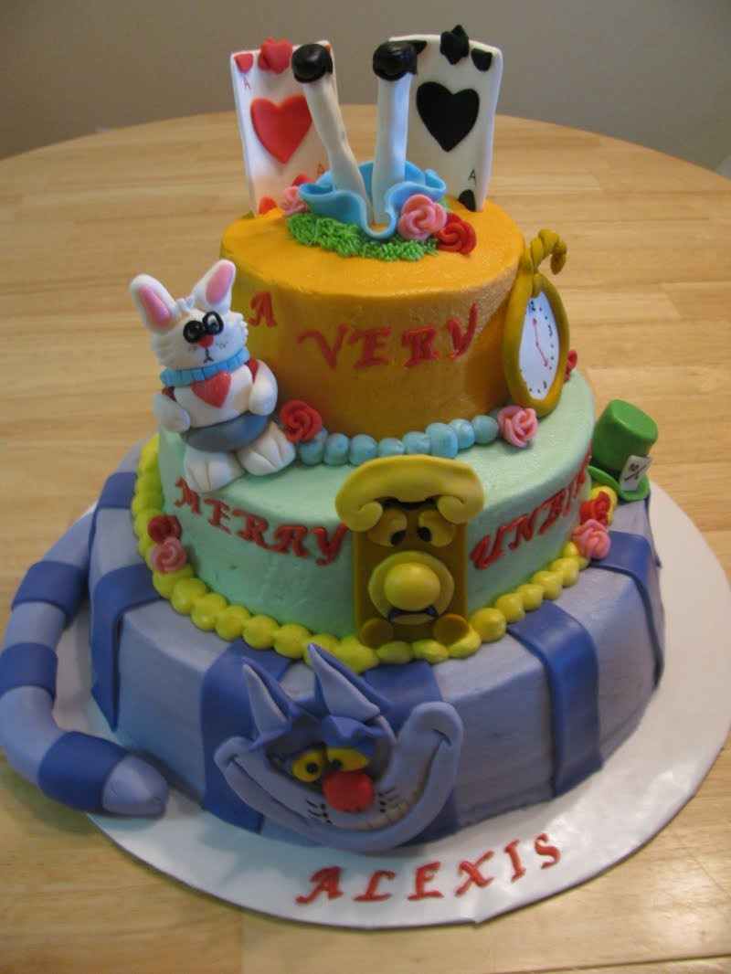 Alice In Wonderland Birthday Cake
 Alice in Wonderland birthday cake ideas