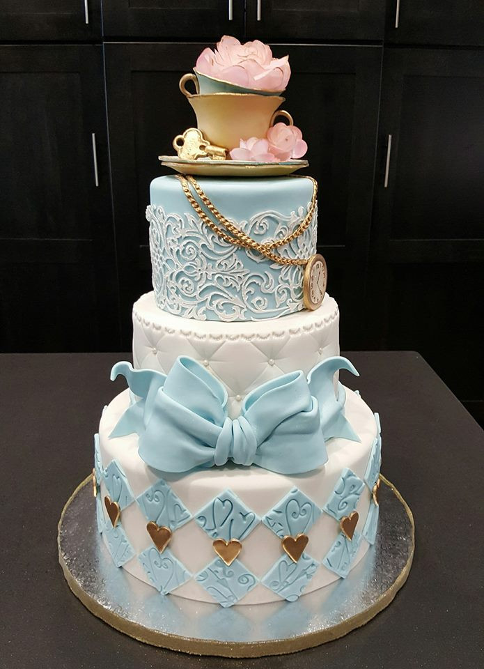 Alice In Wonderland Birthday Cake
 Alice in Wonderland Birthday Cake