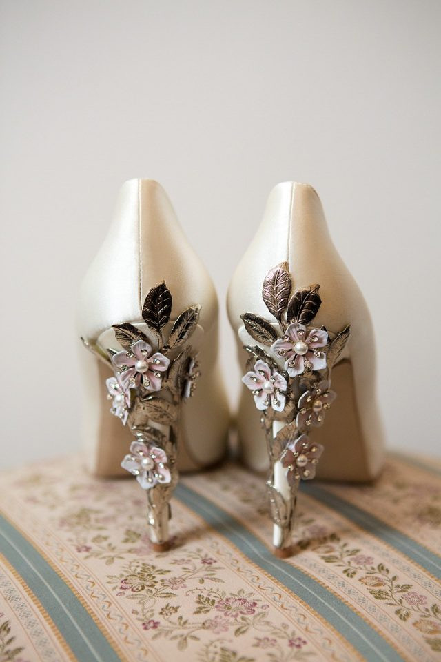 Amazing Wedding Shoes
 Amazing DIY Wedding Shoes Every Bride Should See