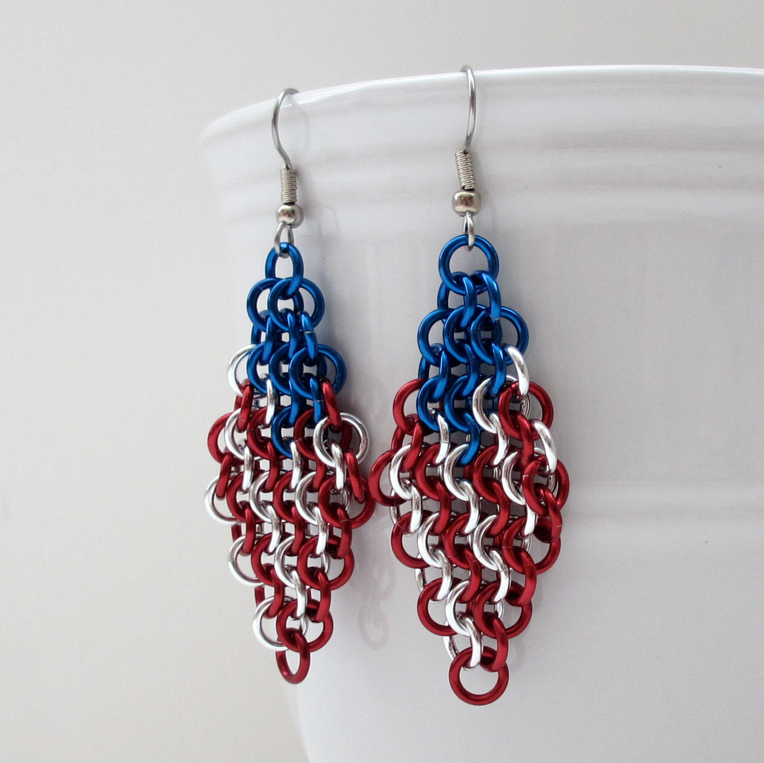 American Flag Earrings
 American flag earrings chainmail European 4 in 1 weave red