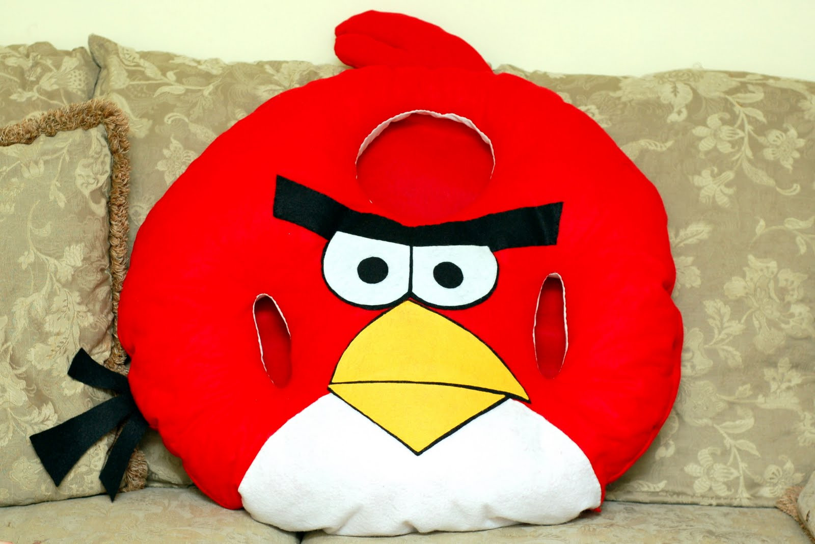 Angry Bird Costume DIY
 I m the crazy lady with all the babies Homemade Angry