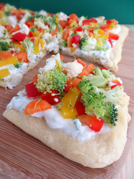 Appetizers With Crescent Rolls
 How to Make Fresh Veggie and Cream Cheese Pizza Appetizer