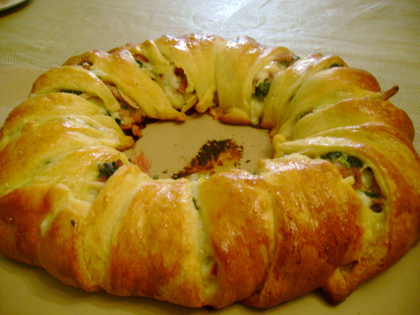 Appetizers With Crescent Rolls
 Crescent rolls