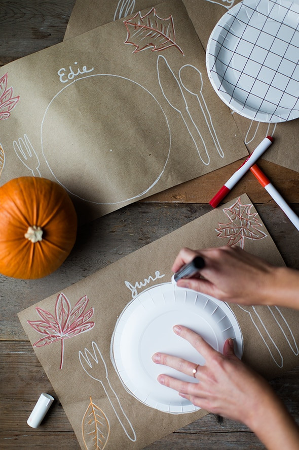 Art And Craft Table For Adults
 31 Thanksgiving Table Setting Ideas for Kids & Adults