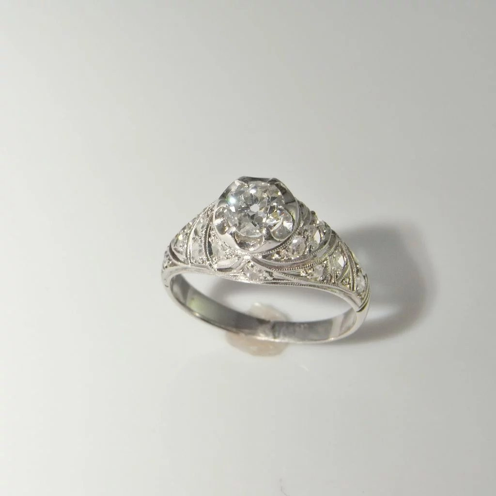 Art Deco Wedding Ring
 1920s Art Deco Engagement Ring Diamond Ring in Platinum