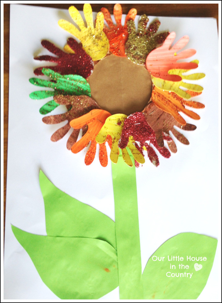 Art Projects For Little Kids
 Sunflower Handprint Art 2 – Autumn Fall Art Activities for