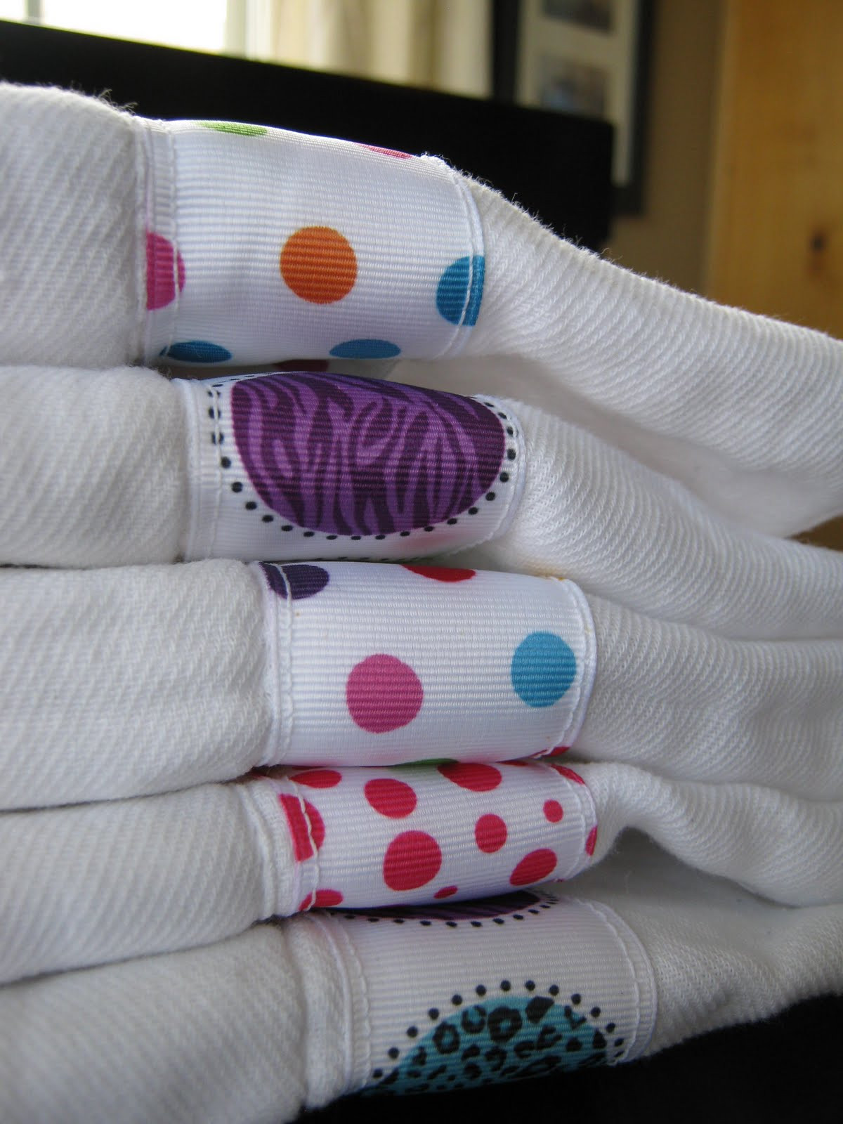 Baby Burp Cloth DIY
 EXTRAORDINARY Guest Burp Cloth s TUTORIAL The 36th AVENUE