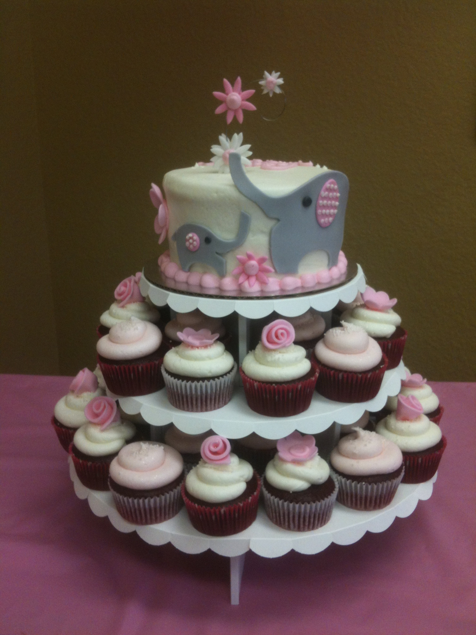 Baby Girl Cupcakes
 baby cupcake display