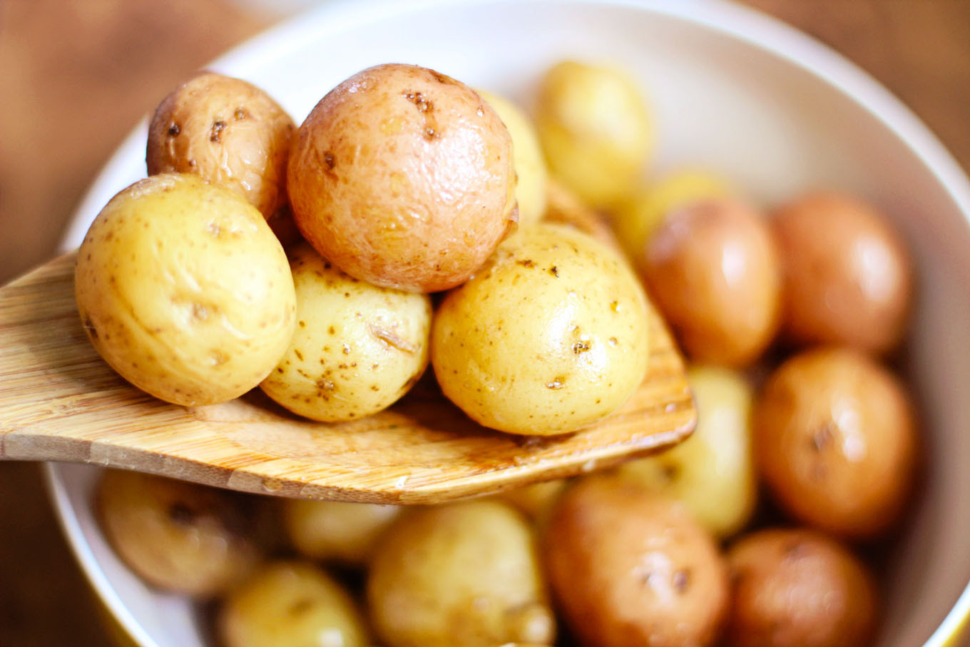 Baby New Potatoes Recipes
 Easy Roasted Whole Baby Potatoes Using the Instant Pot