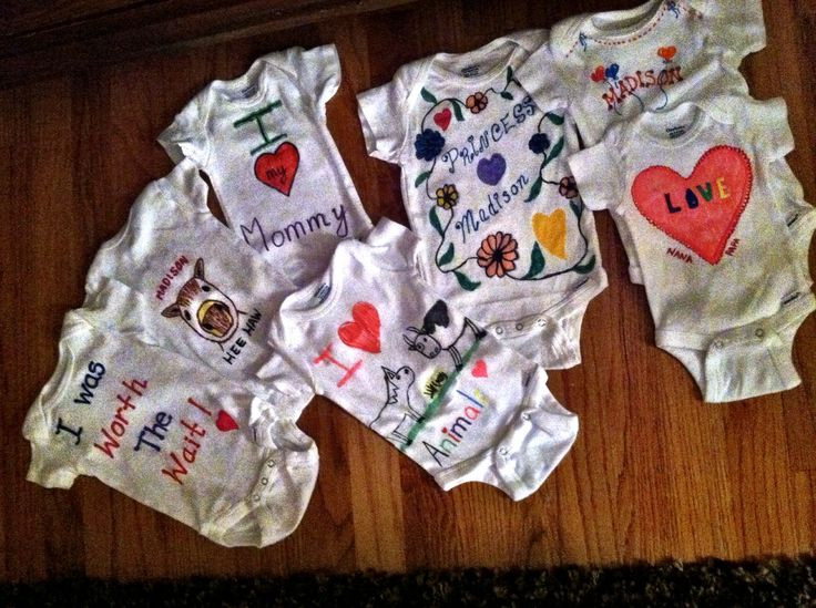 Baby Shower Onesie Decorating Ideas
 Baby shower Decorated onesies ize